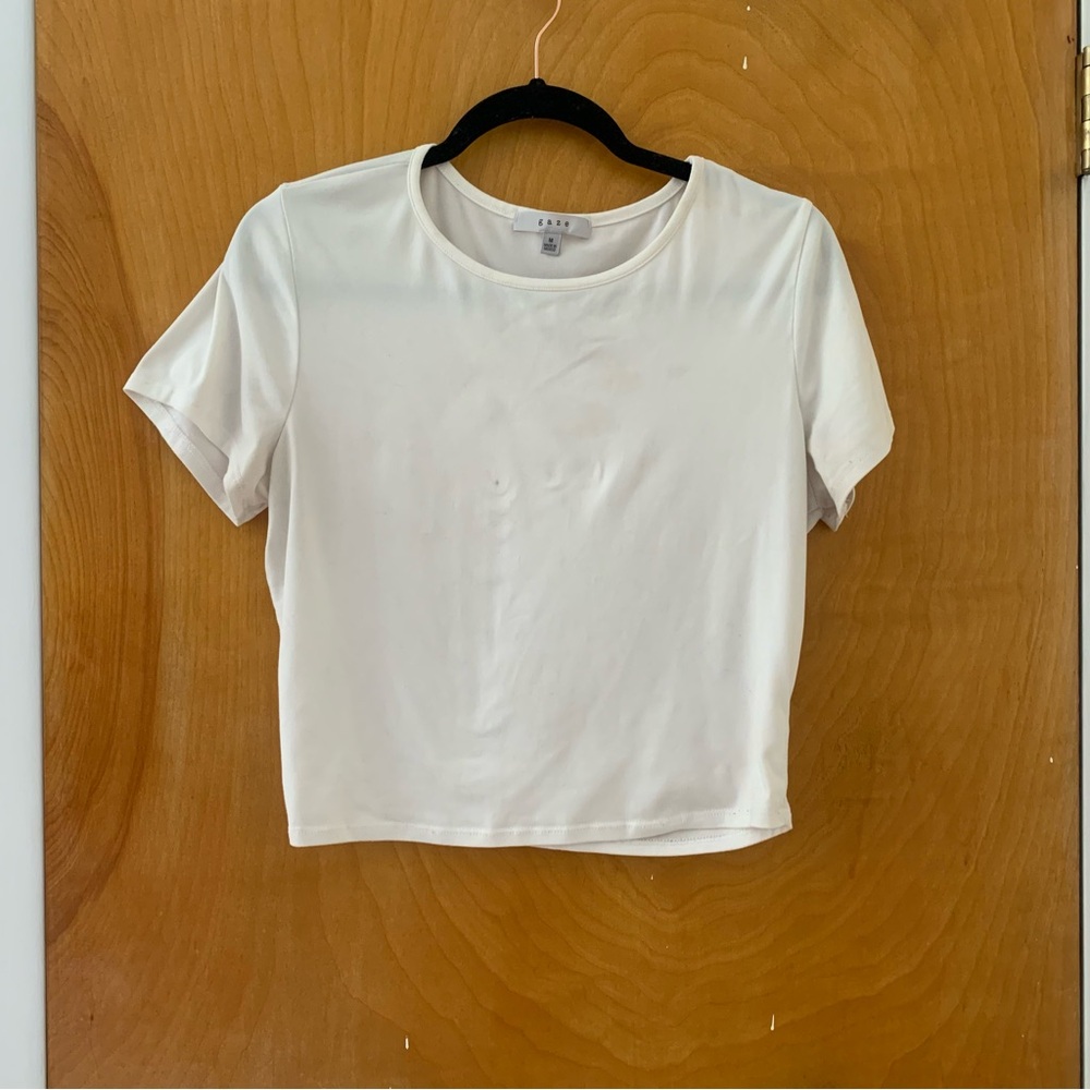 White crop tee